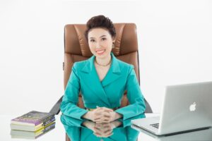 Thảo Tóc Ngắn hành trình thay đổi truyền cảm hứng