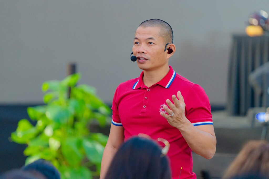 Phạm Thành Long
