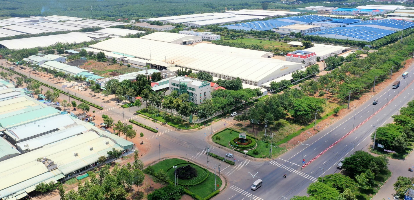Đất ven khu công nghiệp tăng giá nhờ dòng người thật